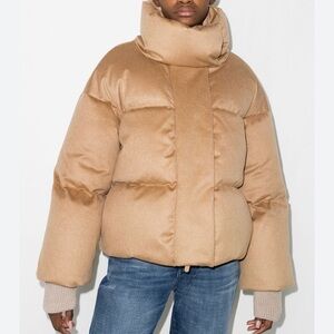 Khaite Puffer coat, cashmere and down, LARGE